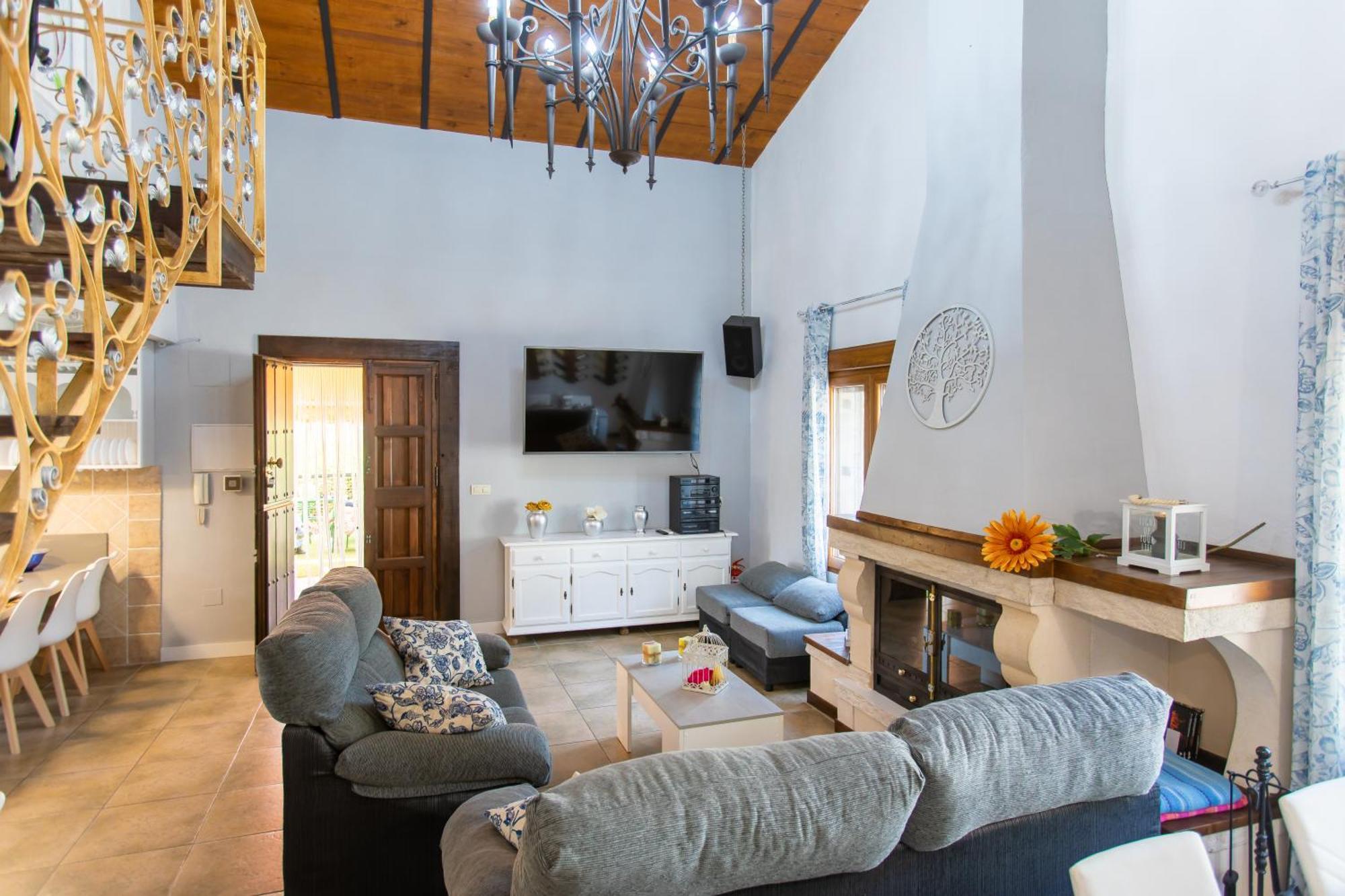 Caserio Vinas Holiday home *